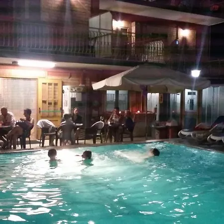 酒店 Pompei 斯卡法蒂